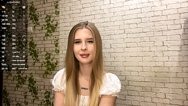 Snapshot of RosalindSherlock chatting on November 4, 2025, 8:23 pm RosalindSherlock online show from November 4, 2025, 8:23 pm