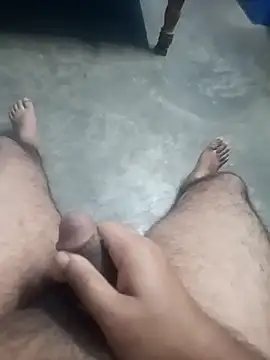 TrainedBend28 online show from February 8, 2026, 5:21 pm