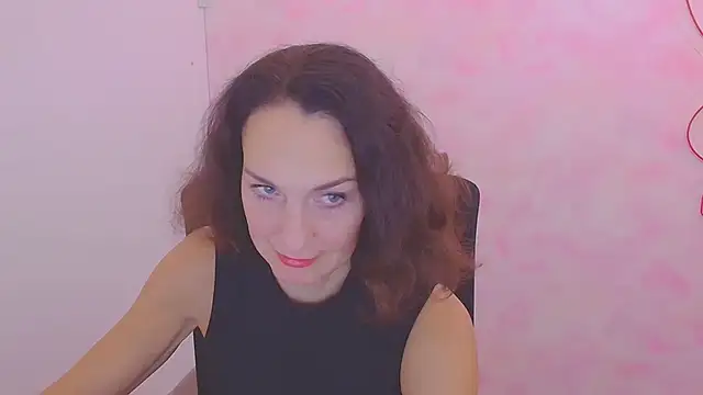 Rosie Rosee online show from November 4, 2025, 12:20 pm