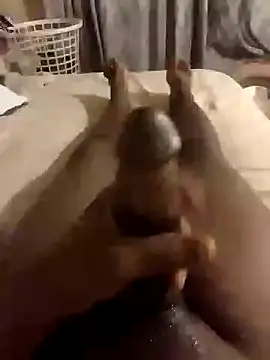 Snapshot of Thaps_deDick chatting on October 8, 2025, 7:47 pm Thaps deDick online show from October 8, 2025, 7:47 pm