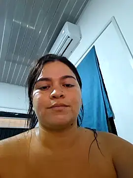 Snapshot of Katiia_15 chatting on October 14, 2025, 8:09 pm Katiia 15 online show from October 14, 2025, 8:09 pm