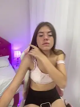 Snapshot of Juana_miel chatting on April 12, 2026, 11:35 am Juana miel online show from April 12, 2026, 11:35 am