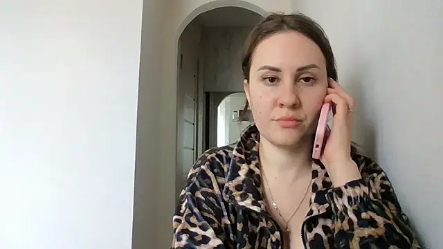 Snapshot of MeadowEyes chatting on March 18, 2026, 1:13 pm MeadowEyes online show from March 18, 2026, 1:13 pm