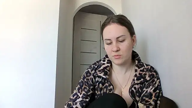 Snapshot of MeadowEyes chatting on March 23, 2026, 10:26 am MeadowEyes online show from March 23, 2026, 10:26 am
