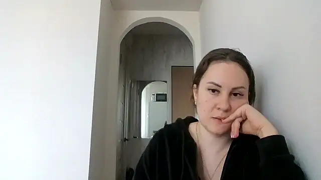Snapshot of MeadowEyes chatting on April 1, 2026, 12:50 pm MeadowEyes online show from April 1, 2026, 12:50 pm