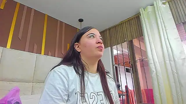 Snapshot of AmbarGills chatting on February 8, 2026, 1:42 pm AmbarGills online show from February 8, 2026, 1:42 pm