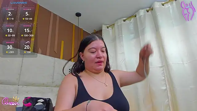 Snapshot of AmbarGills chatting on April 6, 2026, 1:01 pm AmbarGills online show from April 6, 2026, 1:01 pm