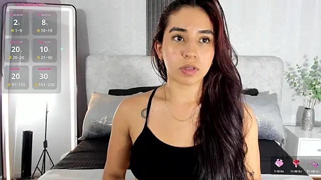 Vittoria Conti  online show from June 4, 2026, 5:39 pm
