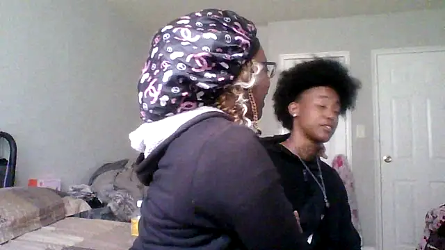 dezzidavill online show from April 9, 2026, 12:55 pm