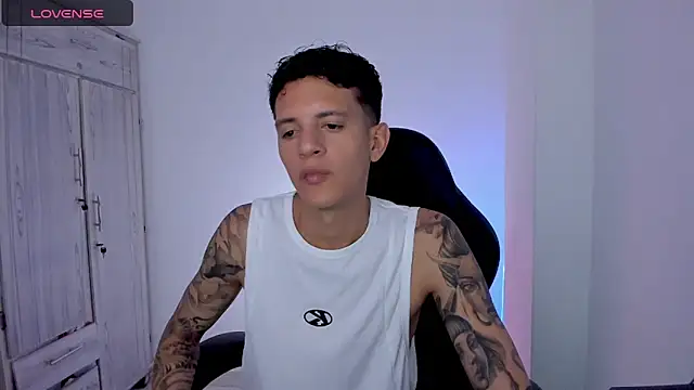 tylernova online show from May 9, 2026, 3:43 am