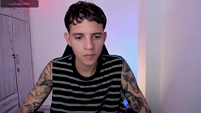 tylernova online show from April 26, 2026, 1:47 am
