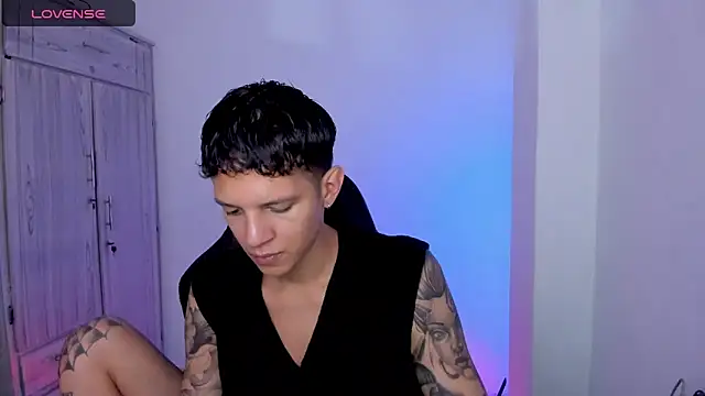 tylernova online show from May 19, 2026, 3:35 am