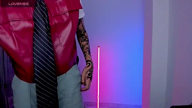 tylernova online show from May 18, 2026, 3:28 am
