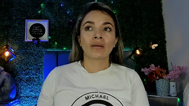 Snapshot of Kiaraa88 chatting on May 16, 2026, 8:30 pm Kiaraa88 online show from May 16, 2026, 8:30 pm