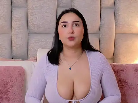 Snapshot of BlairHarper chatting on October 15, 2025, 12:13 pm BlairHarper online show from October 15, 2025, 12:13 pm