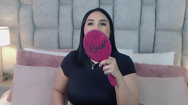 Snapshot of BlairHarper chatting on November 7, 2025, 7:18 pm BlairHarper online show from November 7, 2025, 7:18 pm