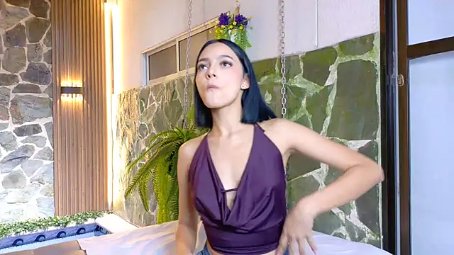 Snapshot of nina_gb chatting on July 9, 2026, 8:19 pm nina gb online show from July 9, 2026, 8:19 pm