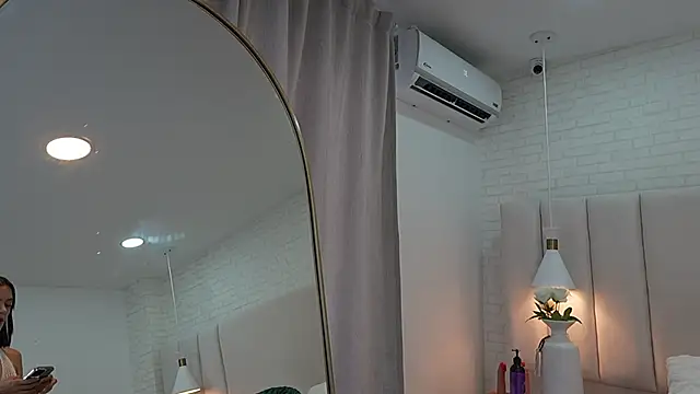 Snapshot of nina_gb chatting on May 11, 2026, 9:01 pm nina gb online show from May 11, 2026, 9:01 pm