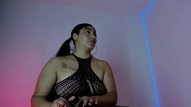Snapshot of Catalina__bustos chatting on October 12, 2025, 2:02 am Catalina bustos online show from October 12, 2025, 2:02 am