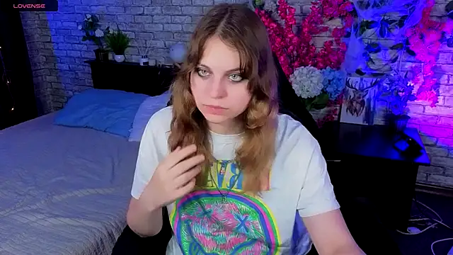 Ame Chan online show from November 1, 2025, 1:05 pm