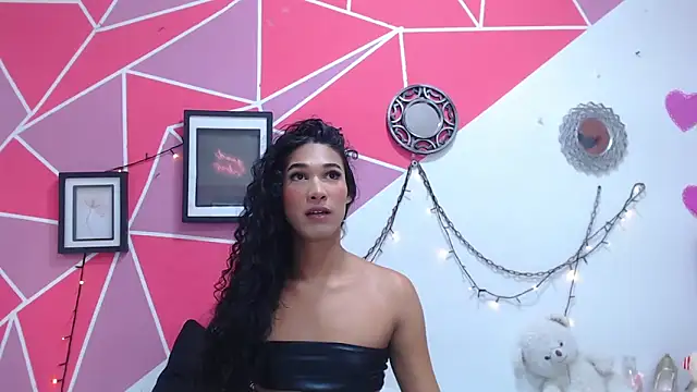 Tifany Adams online show from November 26, 2025, 8:53 pm