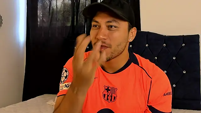 LoganRyder online show from November 5, 2025, 12:19 pm