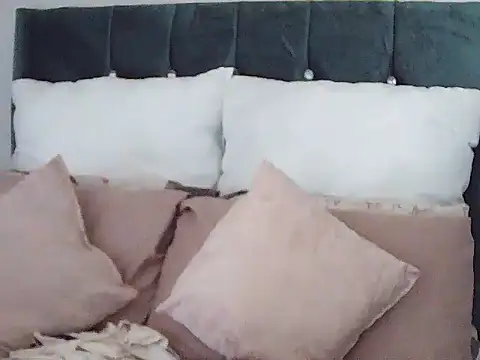 Snapshot of STOCKS24 chatting on November 12, 2025, 9:02 am STOCKS24 online show from November 12, 2025, 9:02 am