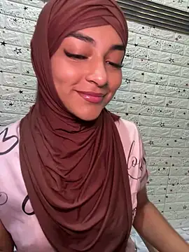 CelestSkyy online show from November 8, 2025, 6:22 pm