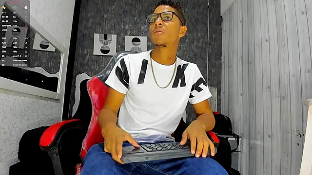 Yeps pluss online show from November 28, 2025, 8:09 pm