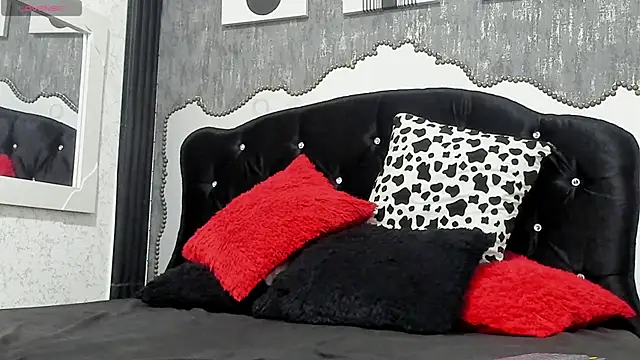 Yeps pluss online show from October 12, 2025, 8:10 pm