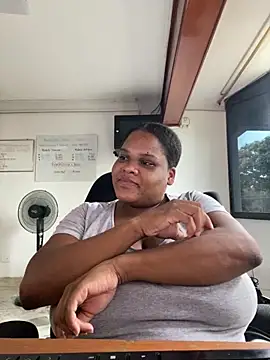 gabrielabrunette69 online show from December 20, 2025, 9:17 pm