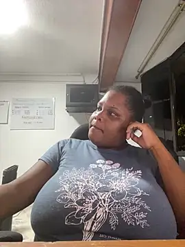 Snapshot of gabrielabrunette69 chatting on February 11, 2026, 12:10 am gabrielabrunette69 online show from February 11, 2026, 12:10 am