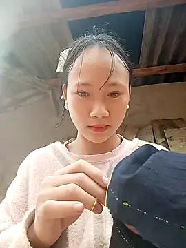 minachao- online show from December 17, 2025, 2:05 am