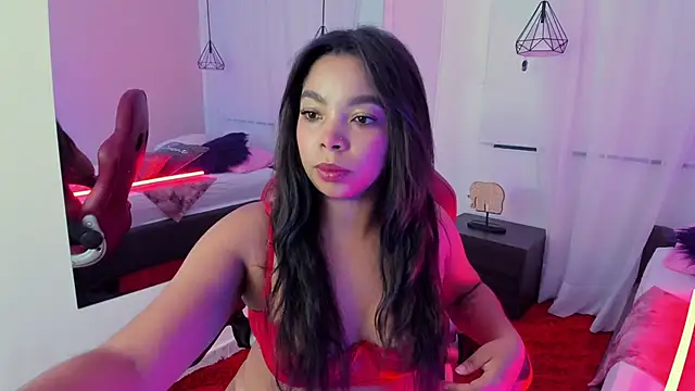 Snapshot of Sara_Coopers chatting on November 6, 2025, 10:47 pm Sara Coopers online show from November 6, 2025, 10:47 pm