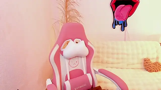 EmmaMyers1 online show from October 19, 2025, 12:02 am