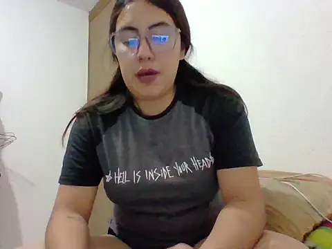 Snapshot of Mar_00c chatting on October 26, 2025, 5:41 am Mar 00c online show from October 26, 2025, 5:41 am