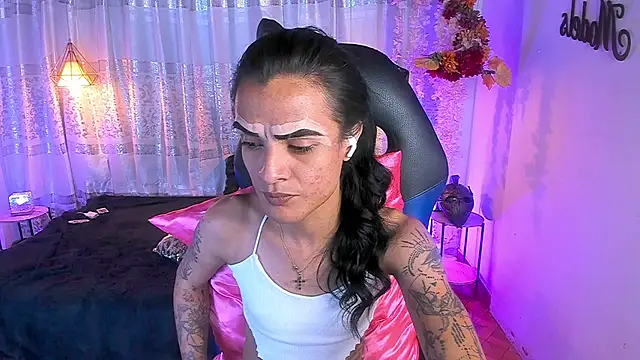 ZAMMIRA online show from November 19, 2025, 1:38 am