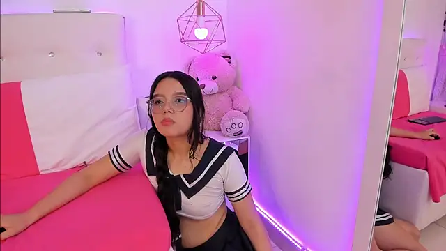 Snapshot of Nara_Pink chatting on November 6, 2025, 8:13 pm Nara Pink online show from November 6, 2025, 8:13 pm