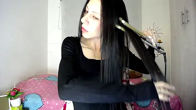 Snapshot of you_yuyuu chatting on February 25, 2026, 5:18 am you yuyuu online show from February 25, 2026, 5:18 am