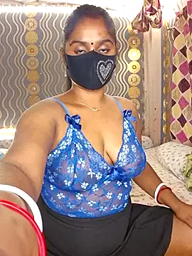 Sweet-Maddlina online show from November 10, 2025, 5:56 am