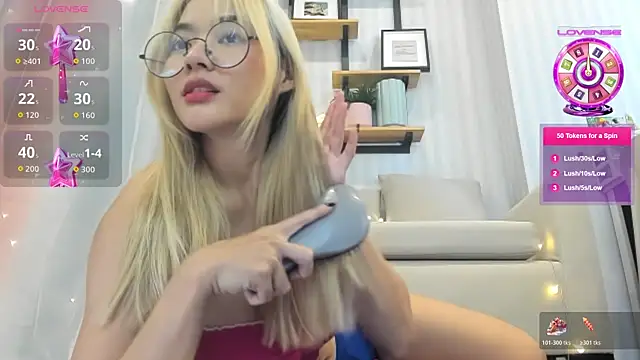 Snapshot of AlisswithYoga chatting on November 29, 2025, 12:55 am AlisswithYoga online show from November 29, 2025, 12:55 am