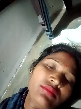 Hot hat online show from October 17, 2025, 8:54 pm