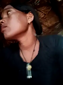 Cutsedi3 online show from October 19, 2025, 11:46 am