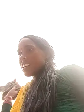 Cutsedi3 online show from October 24, 2025, 11:42 am