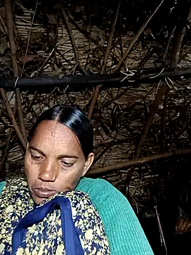 Cutsedi3 online show from November 18, 2025, 9:40 pm