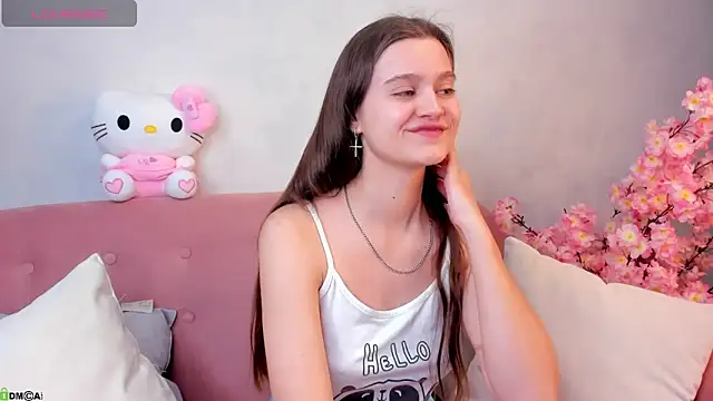 Snapshot of Renesmy_Black chatting on November 26, 2025, 12:32 am Renesmy Black online show from November 26, 2025, 12:32 am