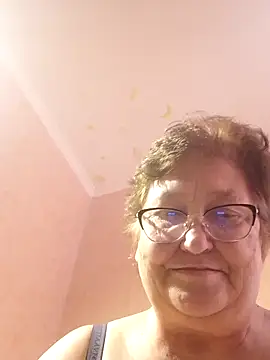Snapshot of Katherine735 chatting on June 14, 2026, 5:30 am Katherine735 online show from June 14, 2026, 5:30 am