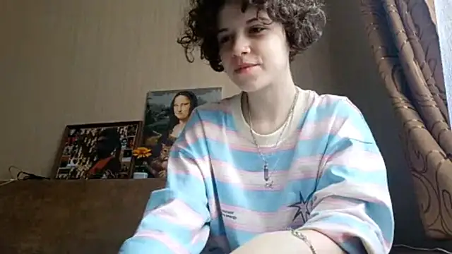 Snapshot of JesseniaHanney chatting on October 16, 2025, 9:06 am JesseniaHanney online show from October 16, 2025, 9:06 am