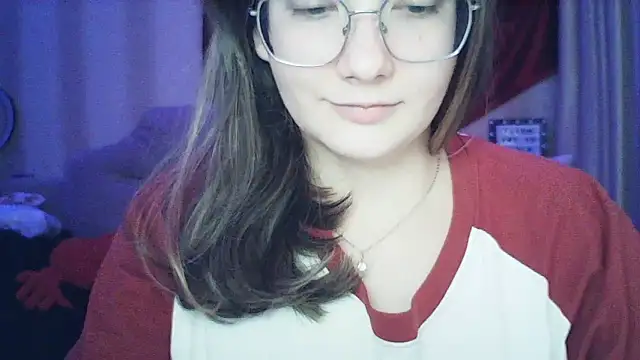 MoodieMira online show from November 25, 2025, 9:26 pm