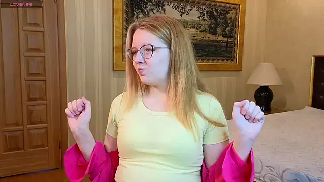 AlinaAldrete online show from November 16, 2025, 4:06 am